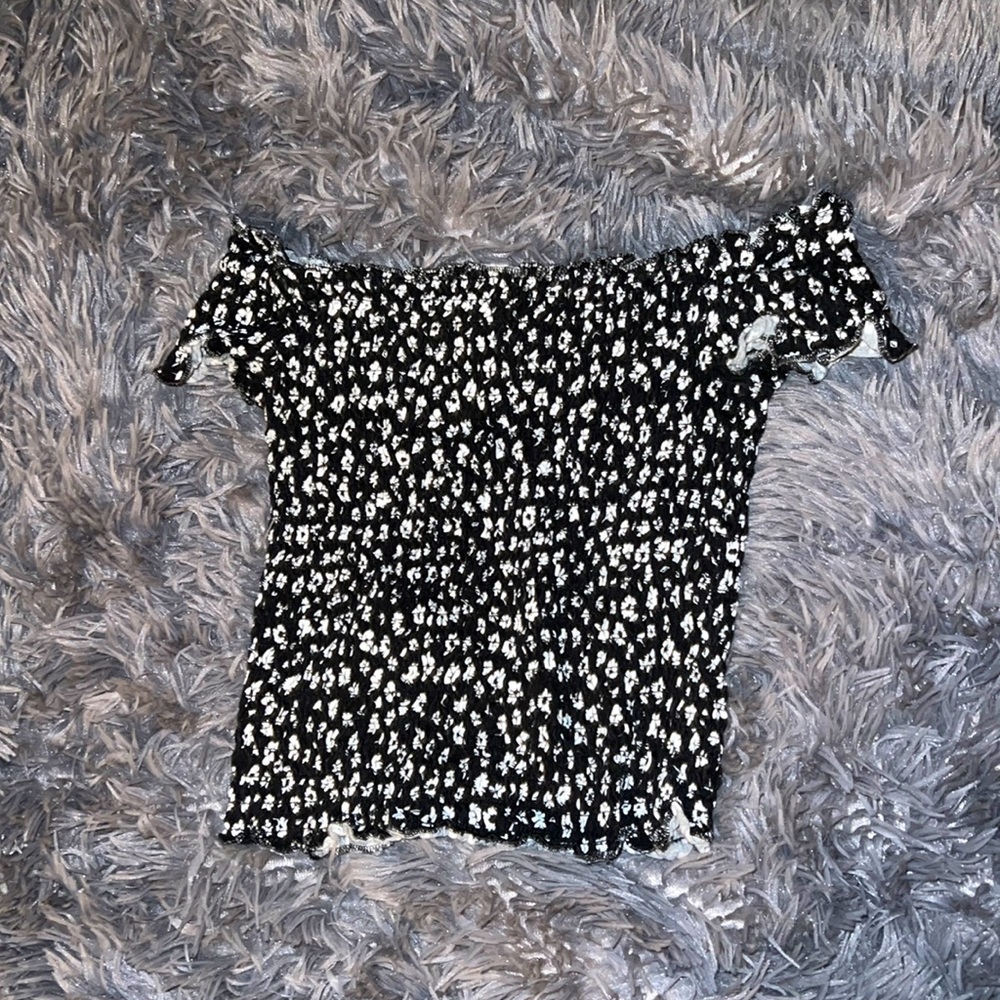 Crop sleeveless flower top